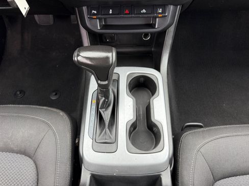 Used 2020 Chevrolet Colorado LT w/ Safety Package image 27