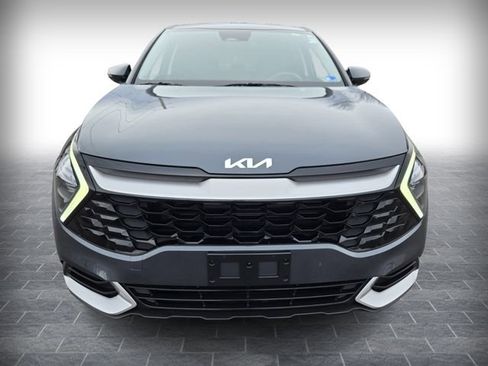 Used 2023 Kia Sportage EX image 2