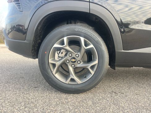 New 2026 Chevrolet Trax LT image 34