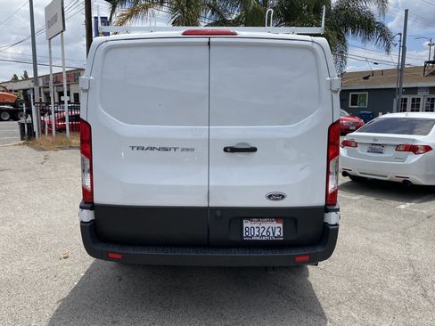 Used 2023 Ford Transit 250 Low Roof RWD image 11