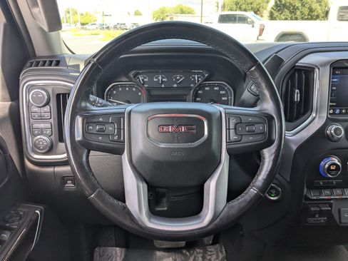 Used 2021 GMC Sierra 1500 SLE w/ X31 Off-Road Package AWD/4WD image 18