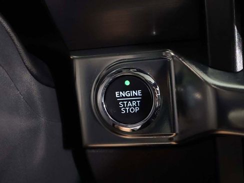 Used 2023 Ford F150 Lariat w/ Equipment Group 502A High AWD/4WD image 41