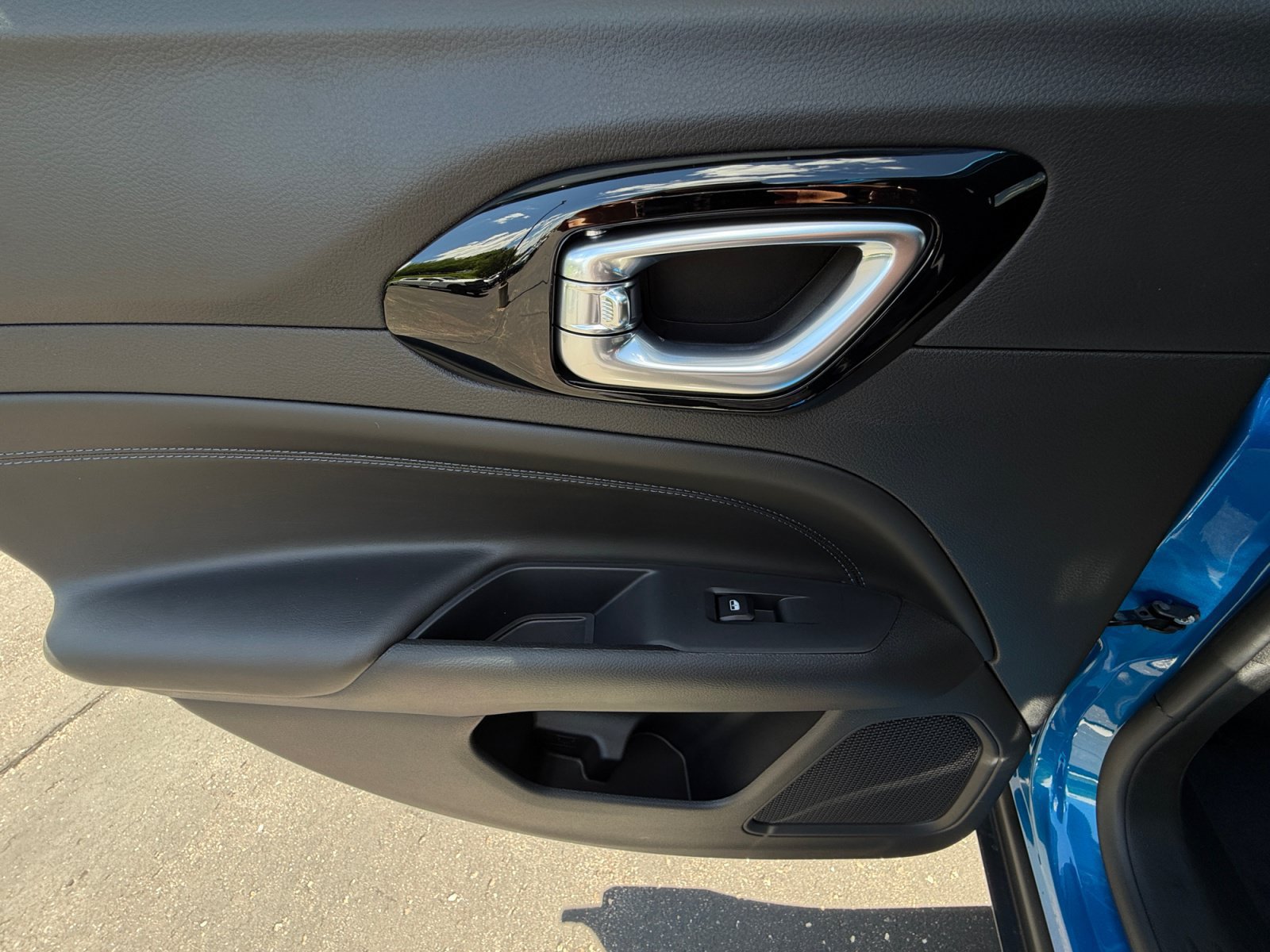 New 2026 Jeep Compass Latitude AWD/4WD image 47
