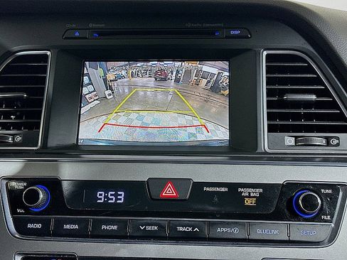 Used 2017 Hyundai Sonata Limited image 17