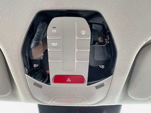 Used 2025 Kia K4 FWD image 28