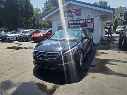 Used 2015 Hyundai Sonata Limited w/ Option Group 06 FWD image 4