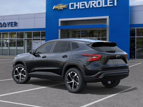 New 2026 Chevrolet Trax RS w/ Sunroof Package FWD image 27