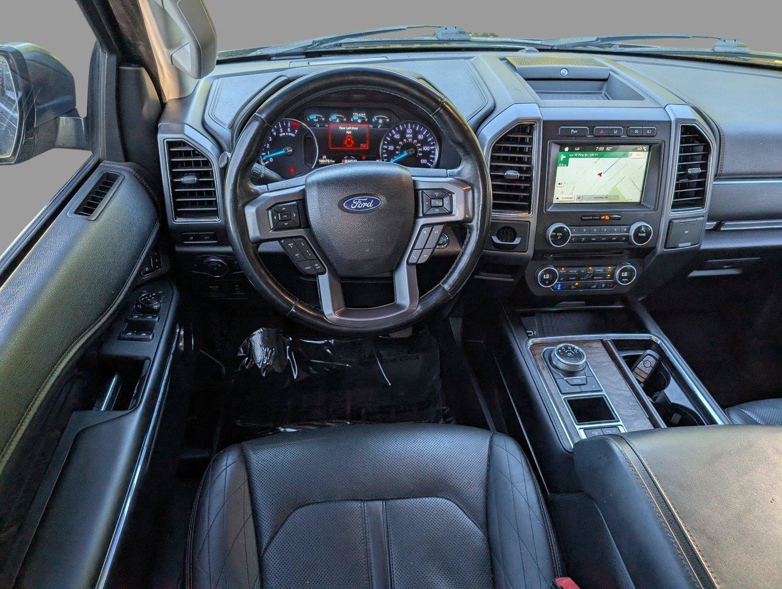 Used 2018 Ford Expedition Platinum RWD image 30