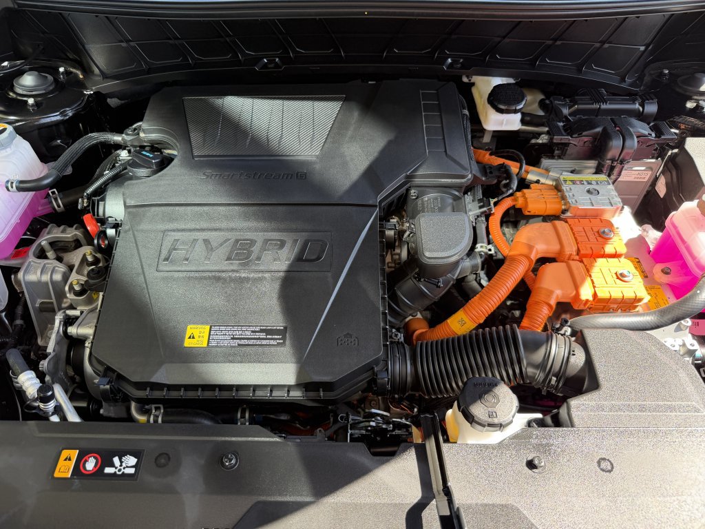Used 2025 Kia Niro LX FWD image 38