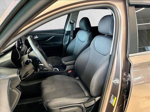 Used 2020 Hyundai Santa Fe SE FWD image 24