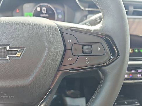 Used 2023 Chevrolet Bolt EUV Premier w/ Sun & Sound Package image 18