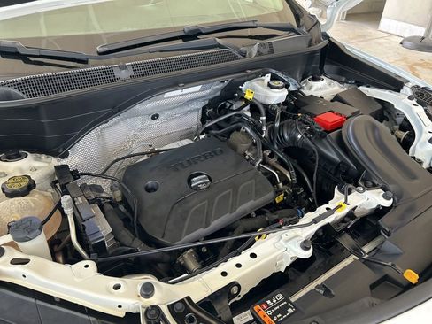 Used 2022 Buick Encore GX Select FWD image 11