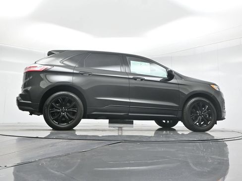 Used 2022 Ford Edge SE w/ Black Appearance Package AWD/4WD image 48