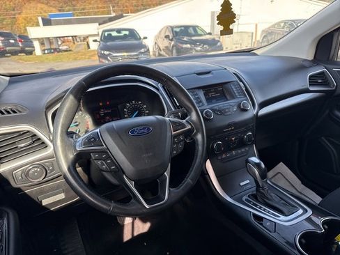 Used 2017 Ford Edge SEL image 13