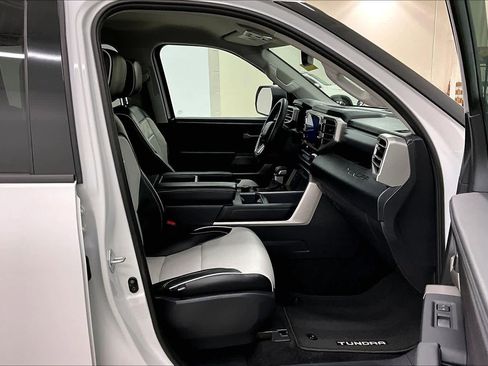 Used 2022 Toyota Tundra SR5 image 9