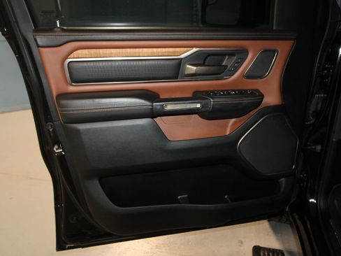 Used 2020 RAM 1500 Limited image 5
