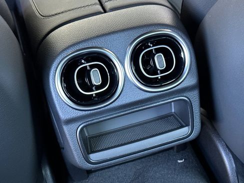 New 2025 Mercedes-Benz C 300 4MATIC Sedan image 22