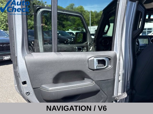 Used 2021 Jeep Wrangler Unlimited Sahara AWD/4WD image 33