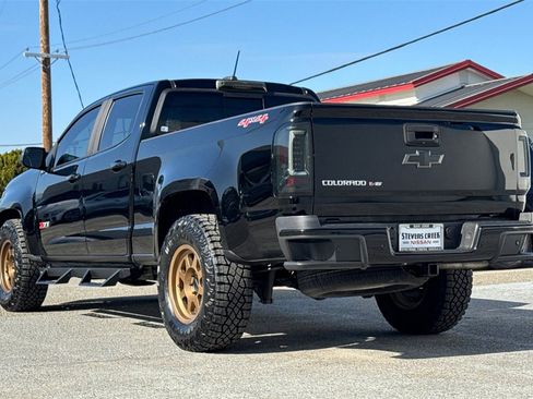 Used 2020 Chevrolet Colorado Z71 w/ Z71 Midnight Edition image 5