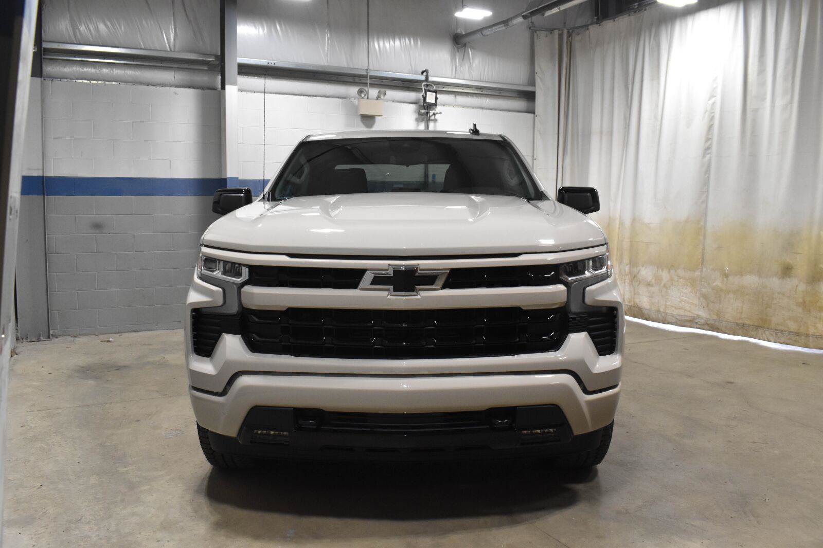 Used 2026 Chevrolet Silverado 1500 RST w/ RST Select Package AWD/4WD image 28
