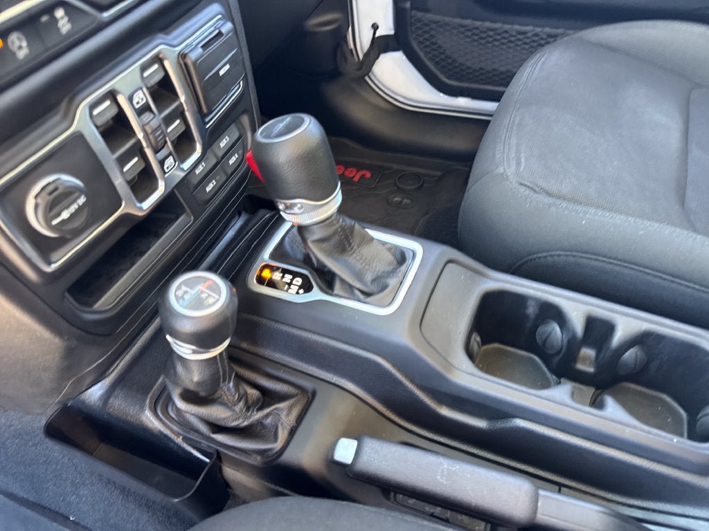 Used 2020 Jeep Gladiator Sport w/ Quick Order Package 24S AWD/4WD image 16