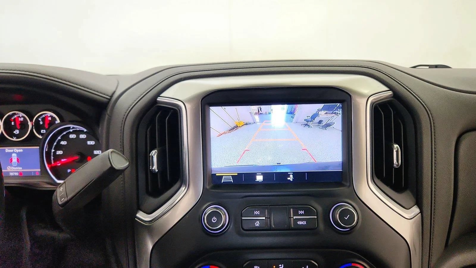 Used 2019 Chevrolet Silverado 1500 LTZ w/ LTZ Texas Edition RWD image 19