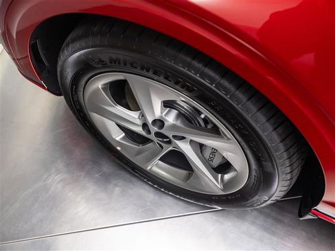 New 2026 Genesis GV70 2.5T AWD/4WD image 12