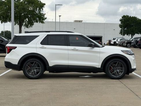 Used 2025 Ford Explorer ST w/ Sun And Sound Package AWD/4WD image 3