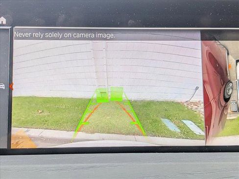 Used 2024 BMW X3 xDrive30i w/ Convenience Package image 11