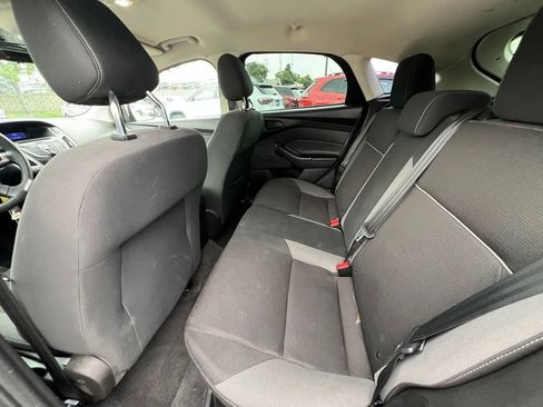 Used 2012 Ford Focus SE FWD image 18