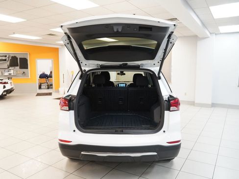 Certified 2024 Chevrolet Equinox LT image 9