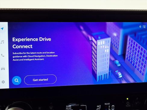 Used 2024 Toyota Highlander Platinum image 13