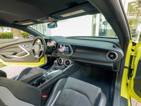 Used 2019 Chevrolet Camaro SS image 76