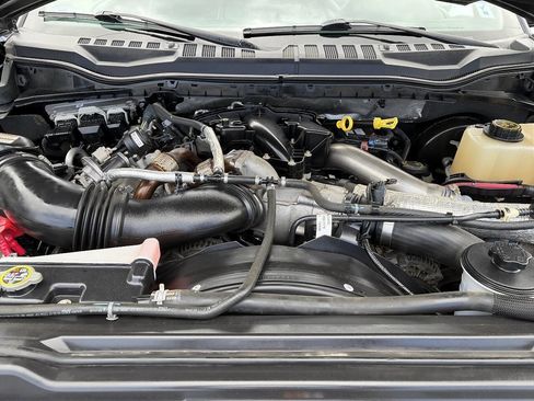 Used 2017 Ford F350 Lariat w/ Lariat Ultimate Package AWD/4WD image 15
