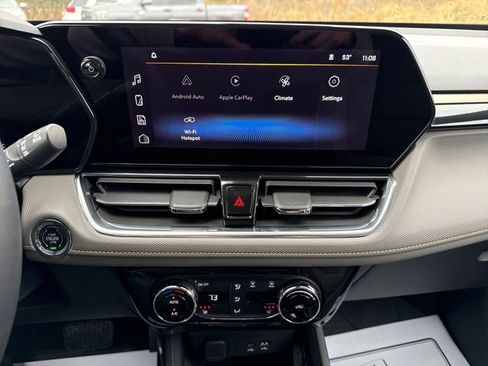 Used 2025 Chevrolet TrailBlazer ACTIV w/ Convenience Package image 15