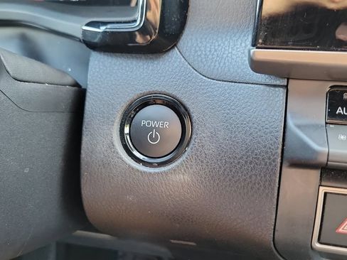Used 2025 Toyota Camry SE FWD image 23