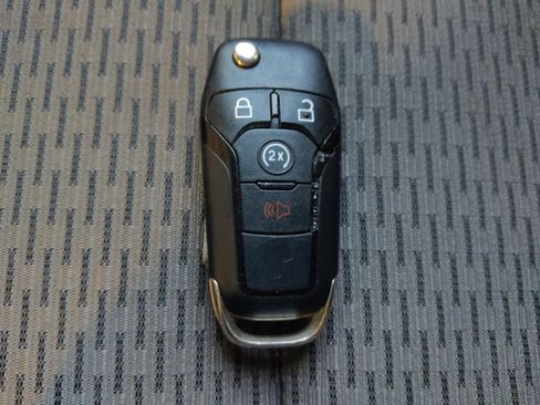 Used 2019 Ford F150 4x4 SuperCrew image 32