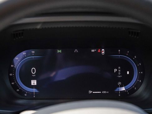 Used 2025 Volvo XC60 B5 Plus w/ Climate Package image 24