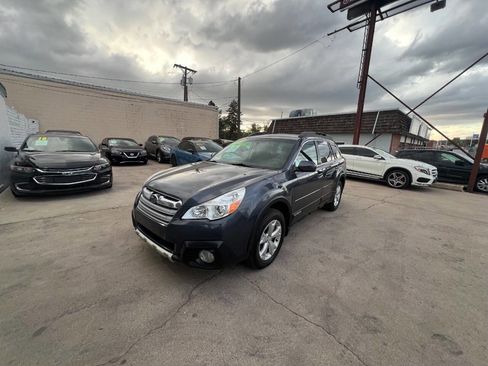 Used 2014 Subaru Outback 3.6R Limited AWD/4WD image 3