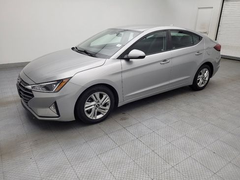 Used 2020 Hyundai Elantra SEL w/ Cargo Package (C1) FWD image 2