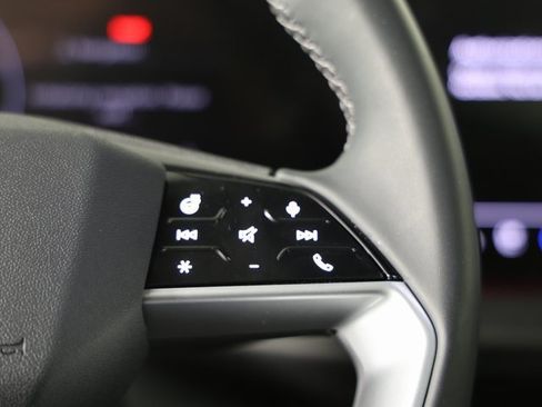 Used 2025 Audi Q5 Premium Plus image 16