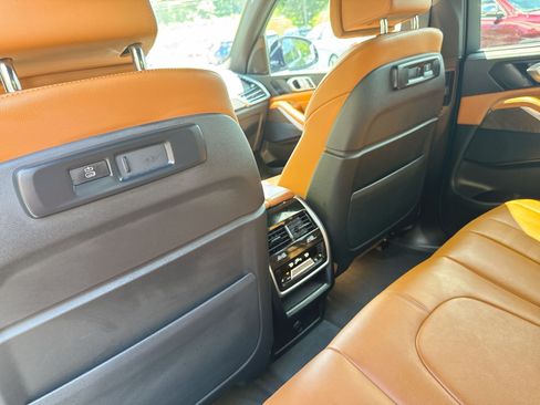 Used 2022 BMW X5 xDrive40i AWD/4WD image 5