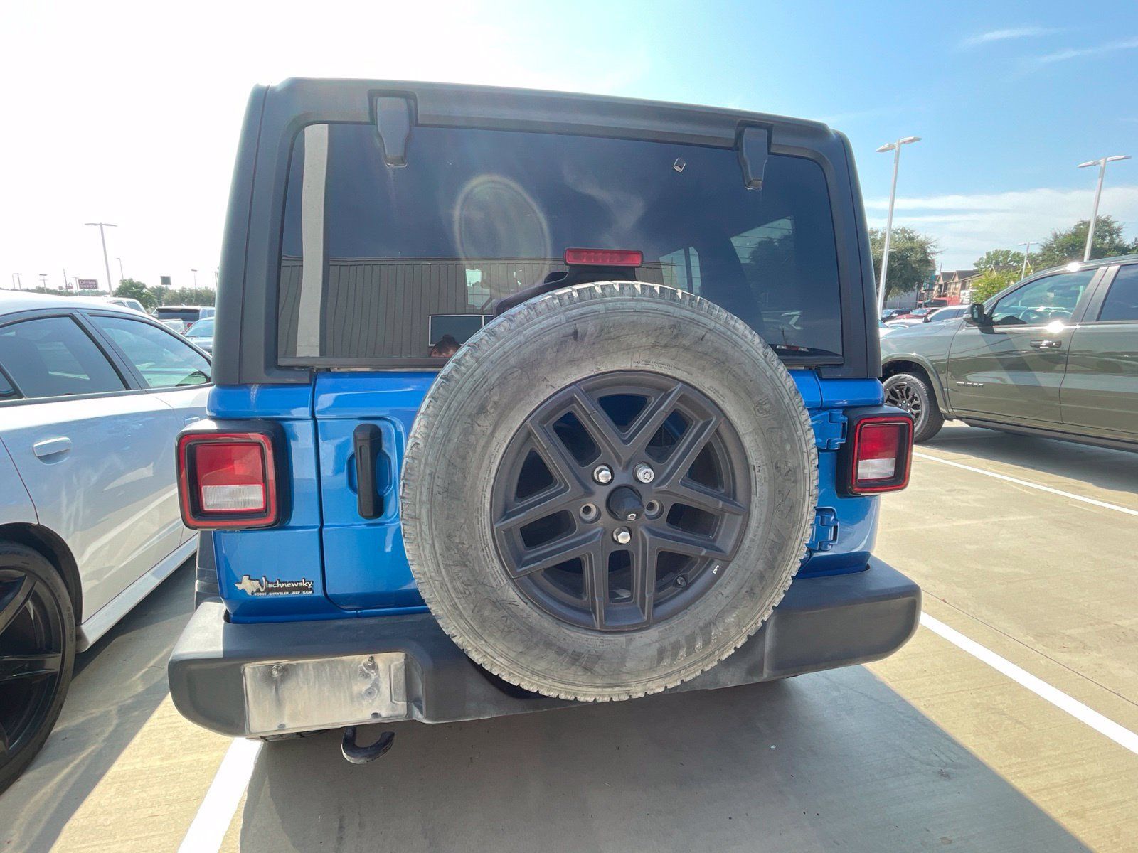 Used 2024 Jeep Wrangler Unlimited Sport AWD/4WD image 5