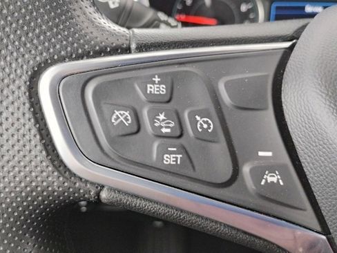 Used 2023 Chevrolet Equinox LT image 18