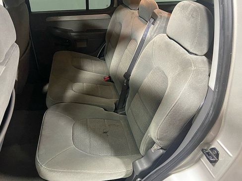 Used 2004 Ford Explorer XLT image 17