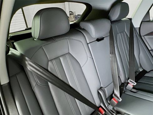 New 2025 Audi Q5 Prestige image 26