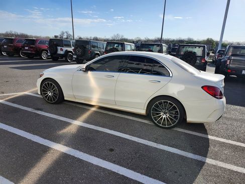 Used 2018 Mercedes-Benz C 300 4MATIC Sedan image 3