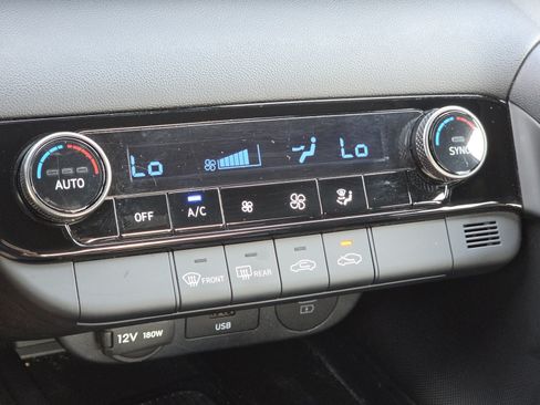 Used 2025 Hyundai Elantra Sport FWD image 22