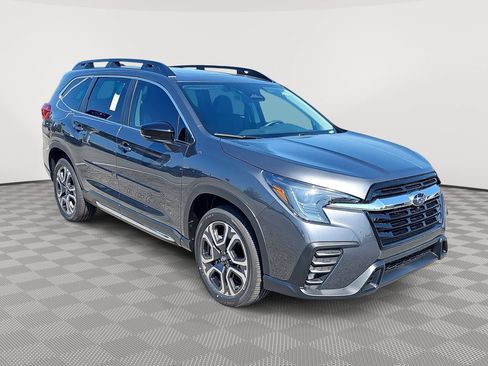 Used 2025 Subaru Ascent Limited AWD/4WD image 3
