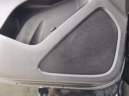 Certified 2023 Chevrolet Equinox LT image 36